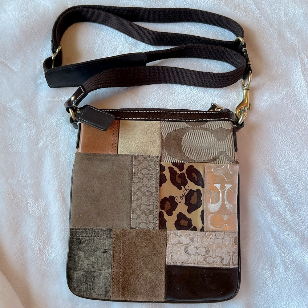 πHPπ EUC Coach 40915 vintage Y2K patchwork messenger crossbody swing pack bag - Picture 3 of 12